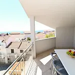 Apartament Adria