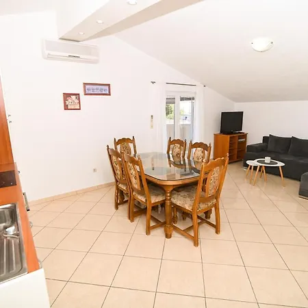 Adria Apartment *